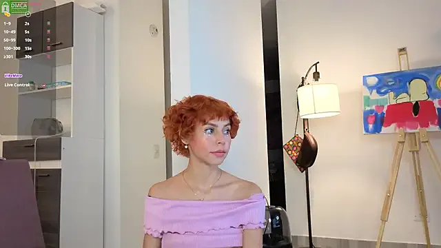 Freechat colette_e on StripChat