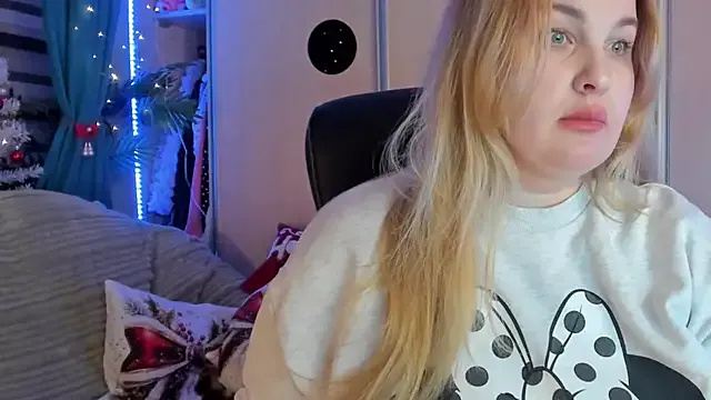 Freechat CoraSwon on StripChat