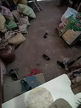 COUPLLE_VILLAGE on StripChat