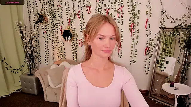 Crystal_Kris — cameltoe