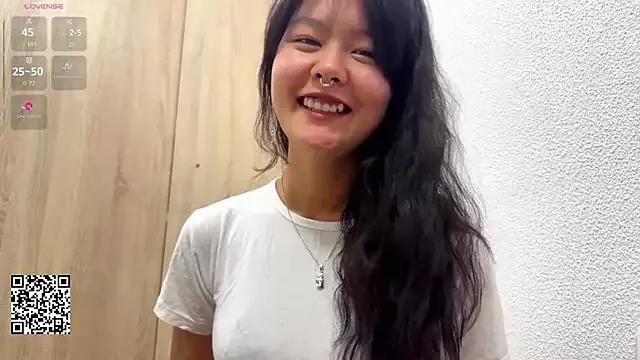 Masturbate to CucDierolf, she wants to masturbate for you CucDierolf from StripChat