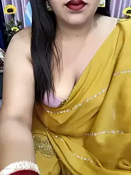 Curvy_Nayara on StripChat