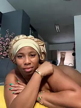 CurvyDesire1 on StripChat 
