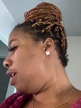 CurvyDesire1 on StripChat 
