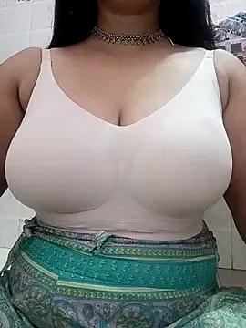 Freechat cute-mahek on StripChat
