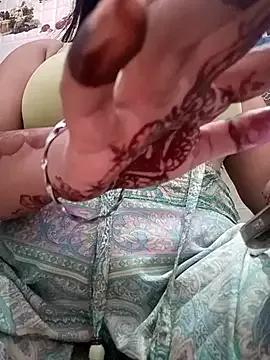 Freechat cute-mahek on StripChat