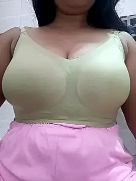 Freechat cute-mahek on StripChat