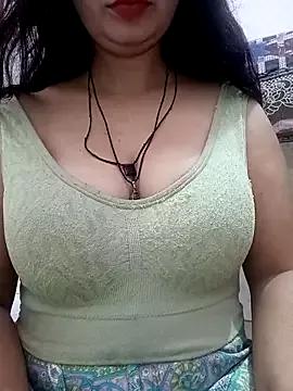 Freechat cute-mahek on StripChat