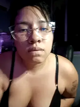 DanelyLopez — Beso