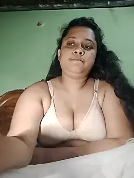 Dasigirl9733 — Open Bra