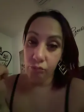 DeeLight124 on StripChat