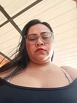 Dirty-Momm-Divorced-Hot — Squirt fontain