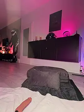 DirtyDahlia — 3FREE Videos for the last tipper