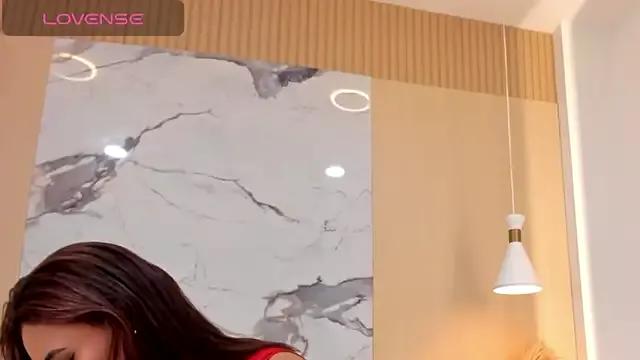 Freechat DollyBrowncc on StripChat