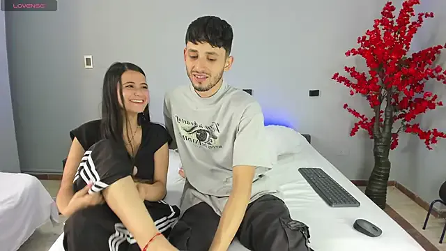 dracke_and_zara — Freechat on StripChat