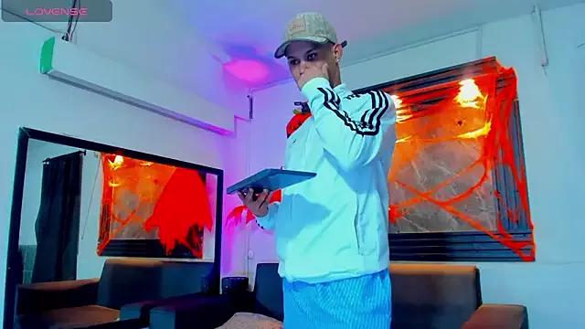 Explore 23 years old Dreams_Goldens from StripChat Dreams_Goldens from StripChat