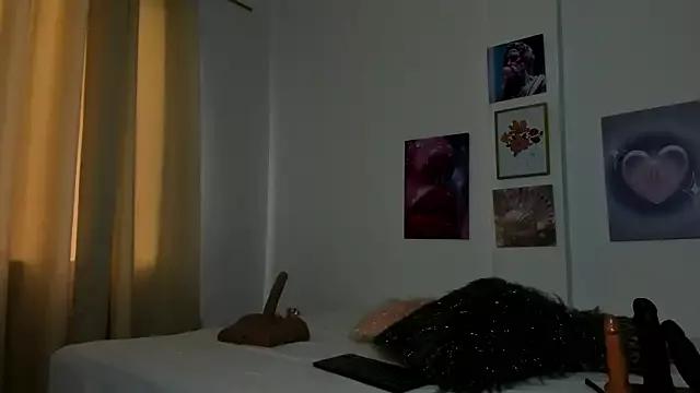 Freechat ebony_cutte on StripChat