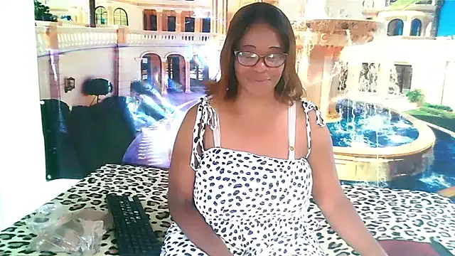 Freechat EbonyBloom69 on StripChat