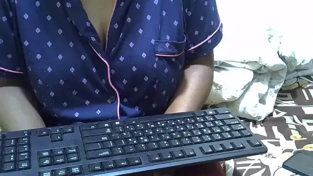 Ebonylove03 — dildo ride