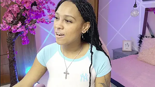 Elith_noa on StripChat