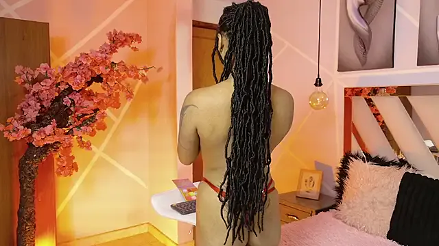 Elith_noa on StripChat