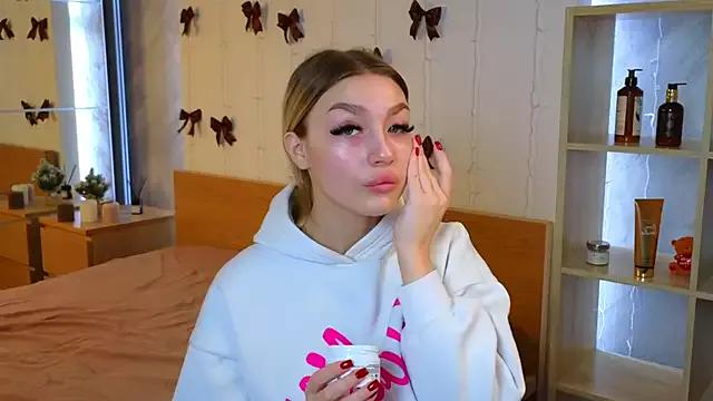 Ella_Milla on StripChat 