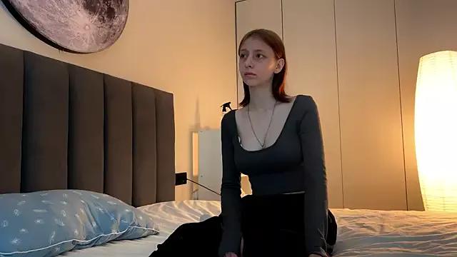 Freechat EllieDream on StripChat