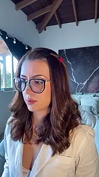 EmaSaenz on StripChat