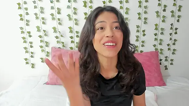 emily_jonessxx — show boobs