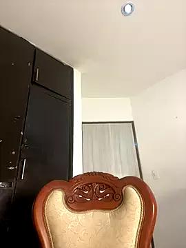 Freechat emilyrojas on StripChat