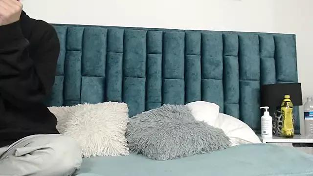 Emma_Foxi from StripChat