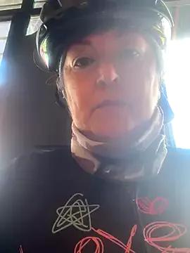 Admire StripChat's Emma_tour emma_tour from StripChat