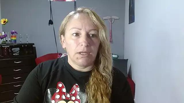 emperabigbootybigass on StripChat 