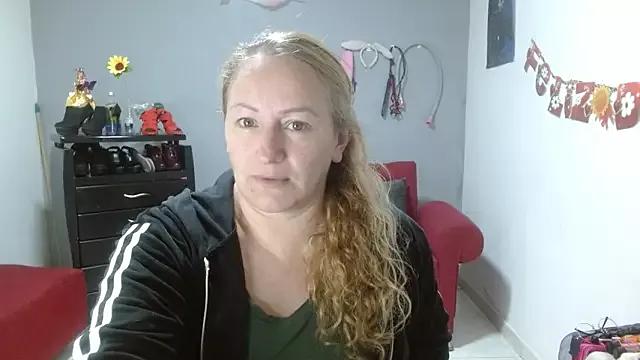 emperabigbootybigass on StripChat 