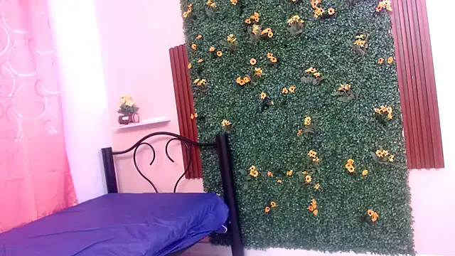 evaleribigtits18