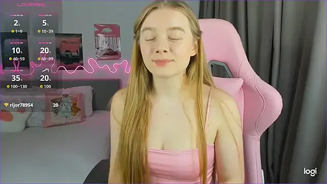 EvaRaee — My first goal ever! Eye contact ^_^