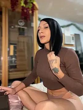 Freechat FerrariFrench on StripChat