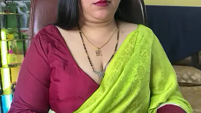 FlatVincy4 — who will be my valentine  (c2c refund)