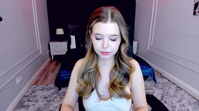 FollowLovee on StripChat 