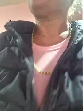 gatadeojosclaros on StripChat 