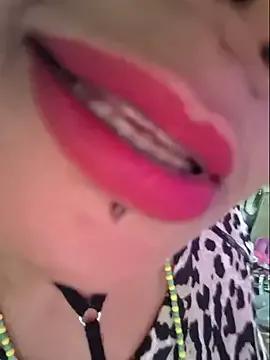 gatadeojosclaros on StripChat 