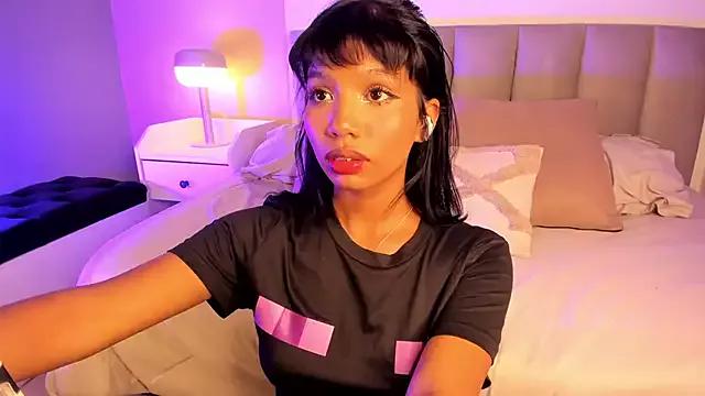 Gigi_Strawberry on StripChat