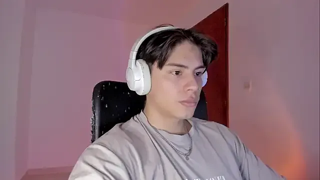 Giordano_Russo — first cum of the day!