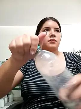 Freechat girl_tentation69 on StripChat