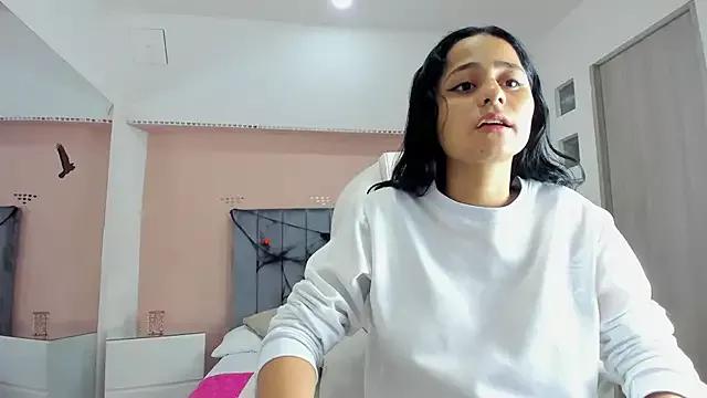 Giselle_Roldan on StripChat