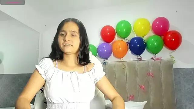 Giselle_Roldan on StripChat