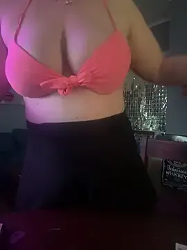 Granlady7 — Me pongo crema en la cola sin la tanga