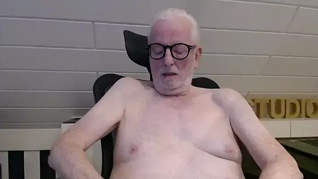 Explore cute escort Greyhound70 Greyhound70 from StripChat