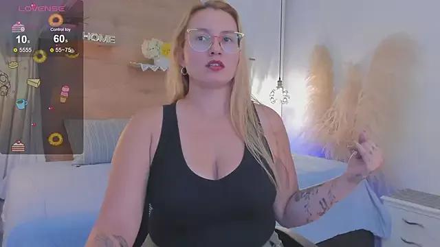 Freechat halaaa_1 on StripChat