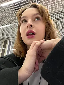 hani_obsessed — Titties flash in public